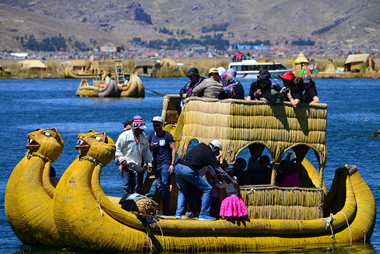 uros islands